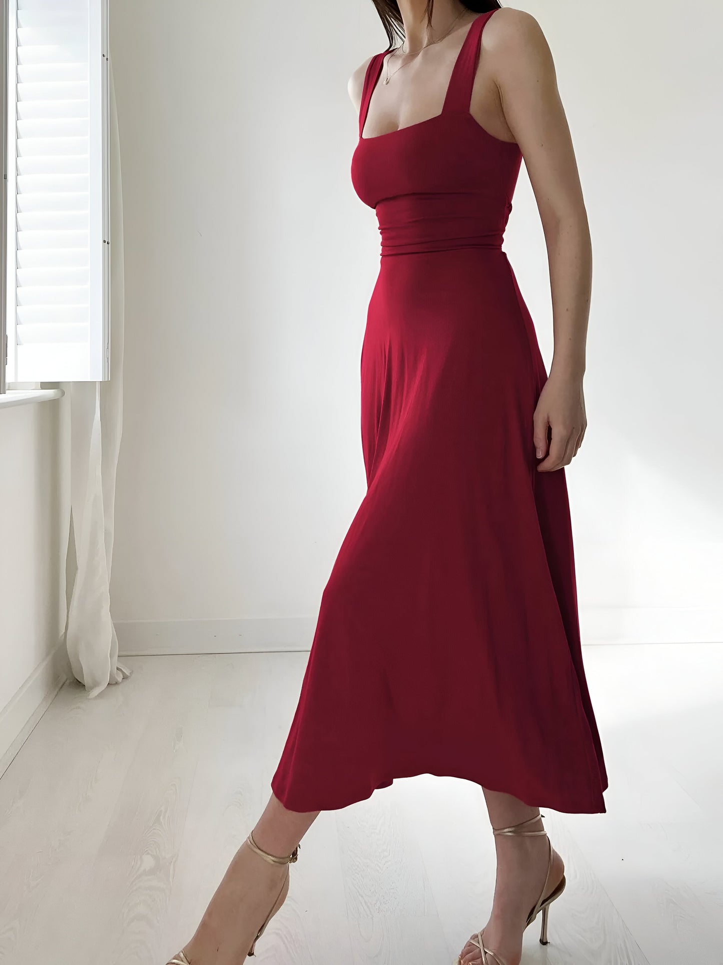 OLIVIA | TRENDIGES MIDIKLEID