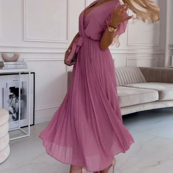 FRIDA | PLISSIERTES KLEID MIT V-AUSSCHNITT